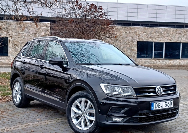 Volkswagen Tiguan cena 97900 przebieg: 153000, rok produkcji 2019 z Gołańcz małe 742